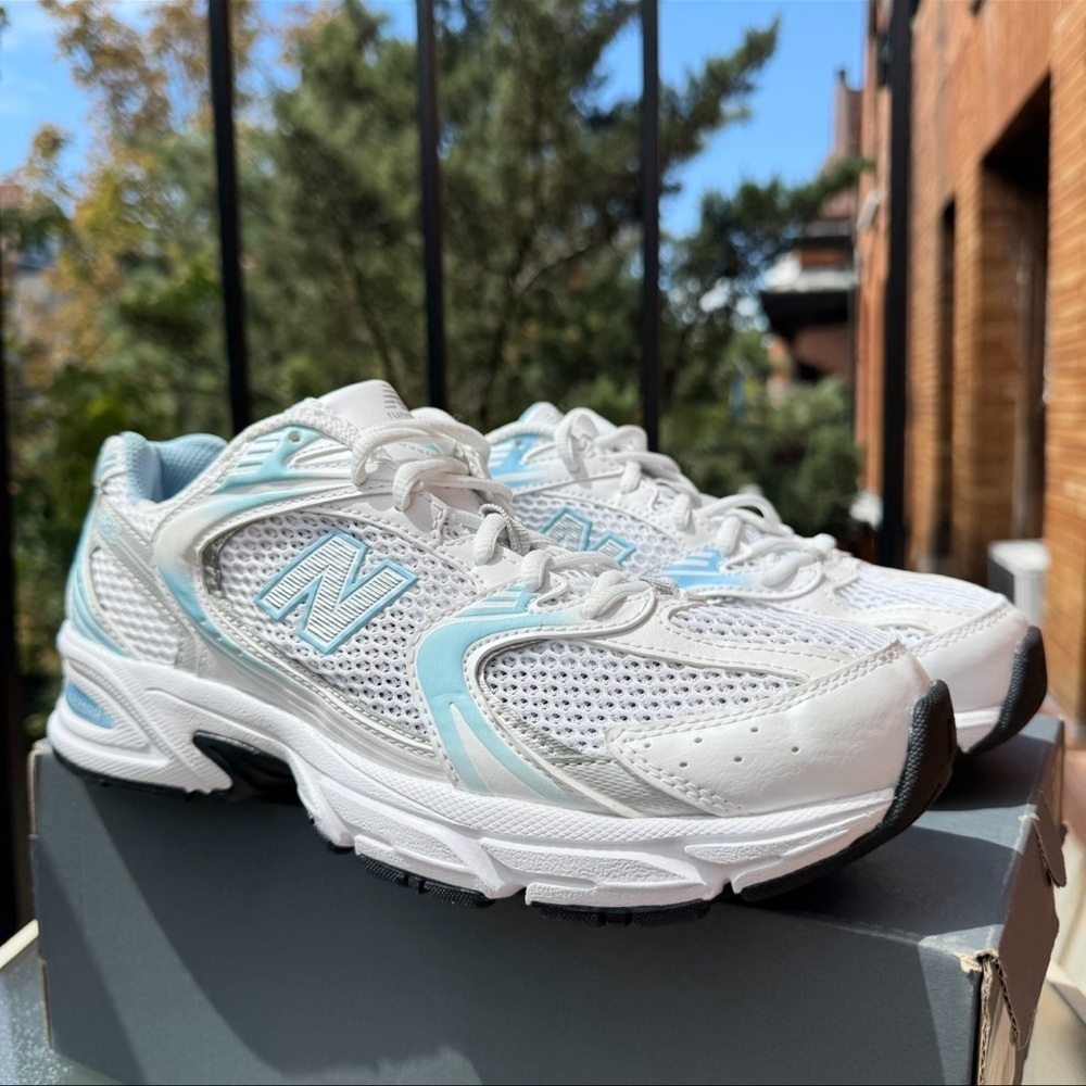 New Balance 530 Sneakers Metallic White Blue Haze Womens Size 10 - Picture 3 of 8